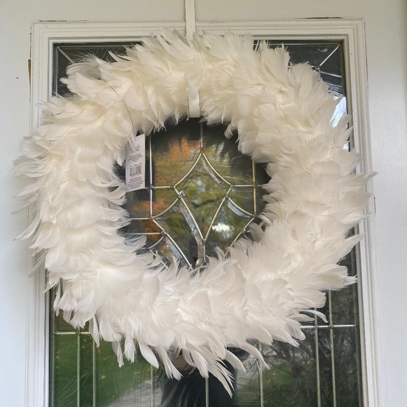 NWT White Feather GlucksteinHome Wreath - Picture 1 of 3